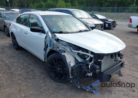 2017 Nissan Altima 2.5/S/Sv/Sl/Sr из США, поврежденный, VIN 1N4AL3AP5HC175143